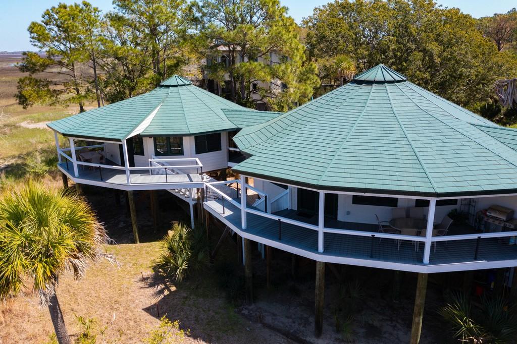 Deltec round home in Dewees Island, SC