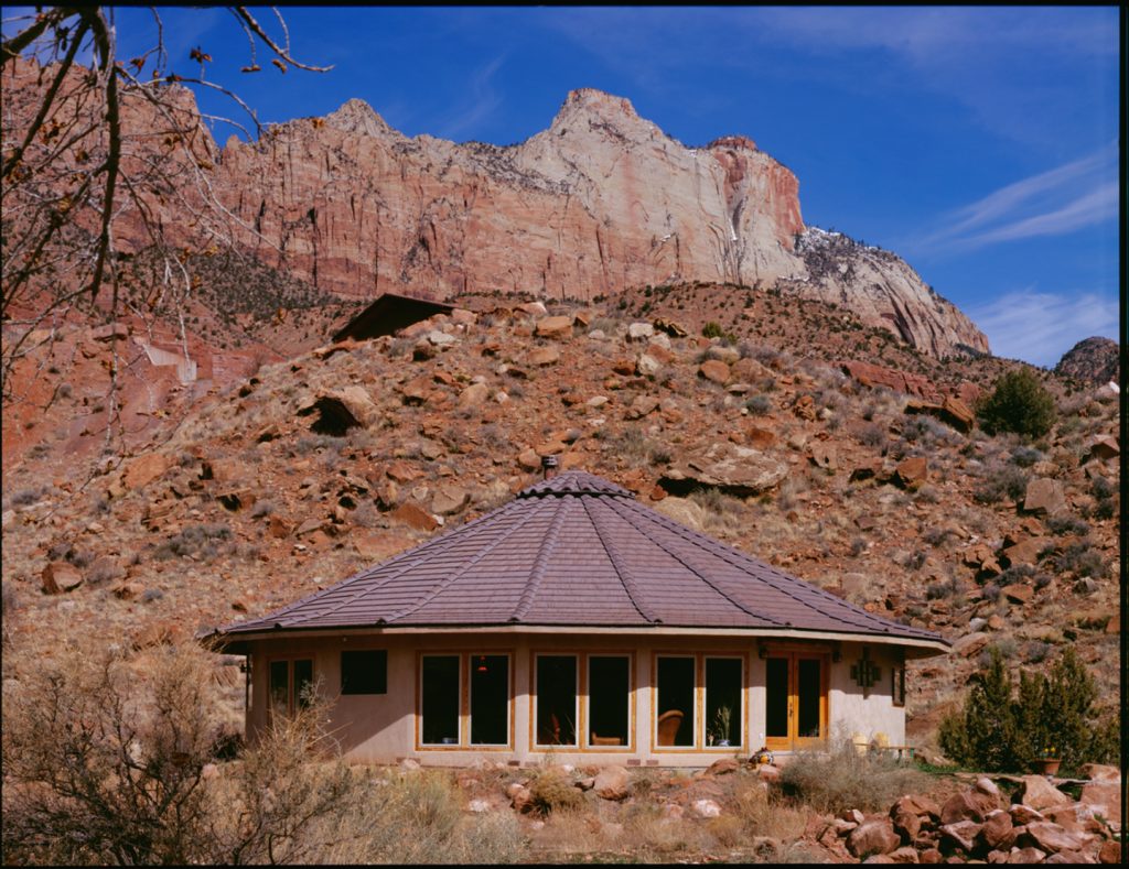 Deltec round home in Spingdale, UT